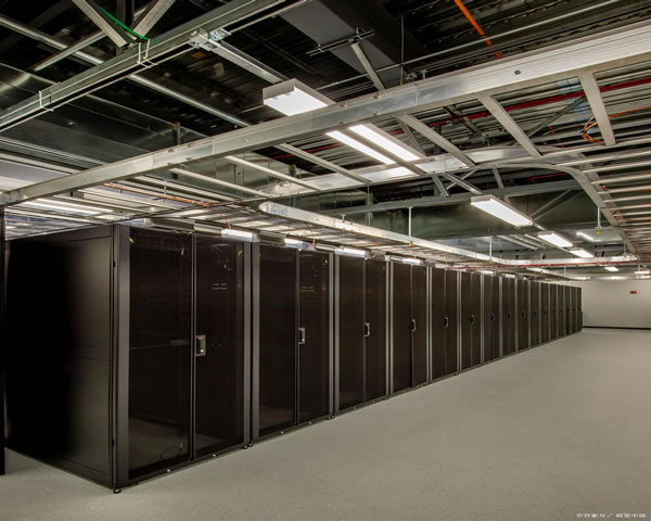 从Windows到Linux迁移到台湾vps cn2 云主机 的技巧与注意事项